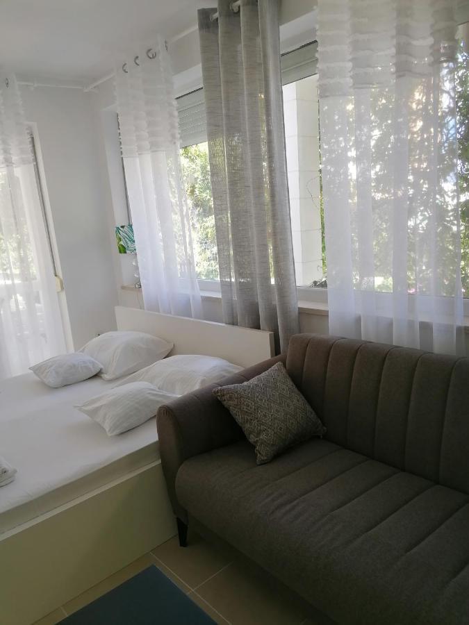 Studio Apartman Villa Juras 바슈카 외부 사진